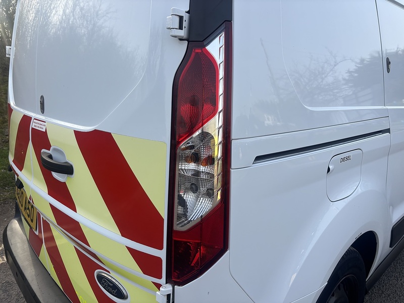 Ford Transit Connect 1.5 240 EcoBlue Trend Auto L2 Euro 6 (s/s) 5dr - U645