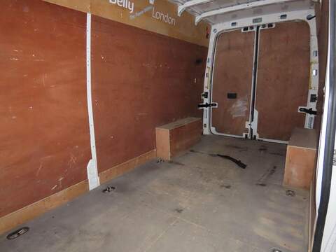 Volkswagen Crafter 2.0 TDI CR35 Trendline FWD LWB High Roof Euro 6 (s/s) 5dr - U648