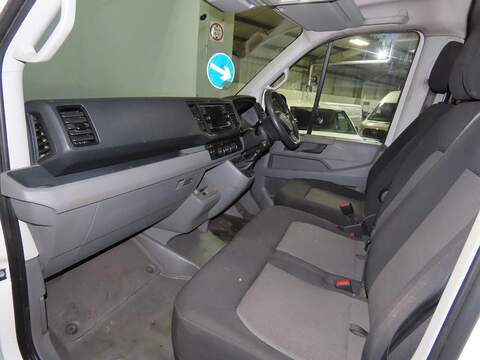 Volkswagen Crafter 2.0 TDI CR35 Trendline FWD LWB High Roof Euro 6 (s/s) 5dr - U648