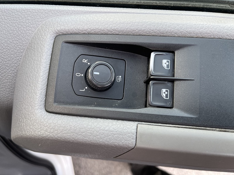 Volkswagen Crafter Crafter Trendline Panel Van 1 Manual Diesel - U648