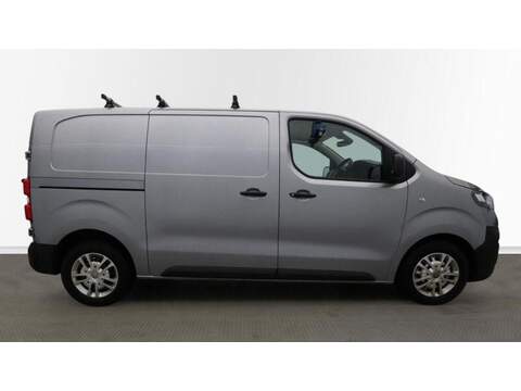 Vauxhall Vivaro Electric 3100 50kWh Dynamic Auto L1 H1 5dr - U650