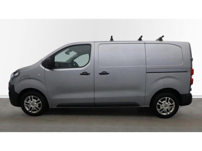 Vauxhall Vivaro Electric 3100 50kWh Dynamic Auto L1 H1 5dr - U650
