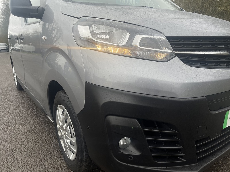 Vauxhall Vivaro Electric 3100 50kWh Dynamic Auto L1 H1 5dr - U650