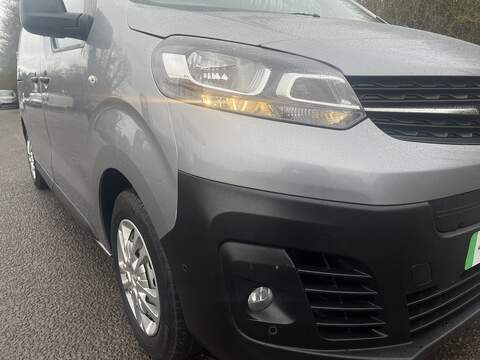 Vauxhall Vivaro Electric 3100 50kWh Dynamic Auto L1 H1 5dr - U650