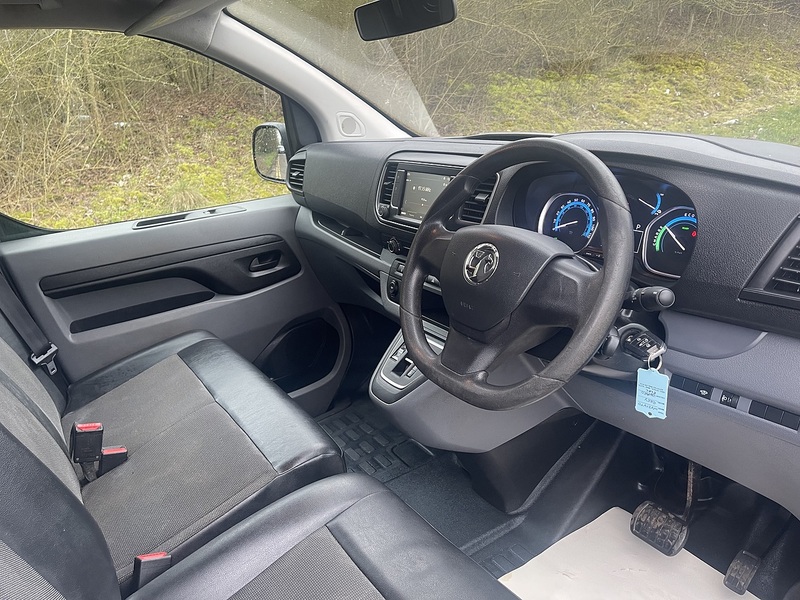 Vauxhall Vivaro Electric 3100 50kWh Dynamic Auto L1 H1 5dr - U650