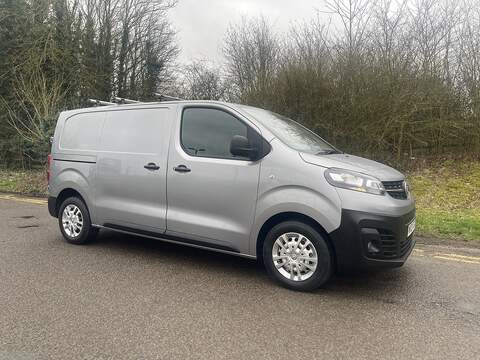 Vauxhall Vivaro Electric 3100 50kWh Dynamic Auto L1 H1 5dr - U650