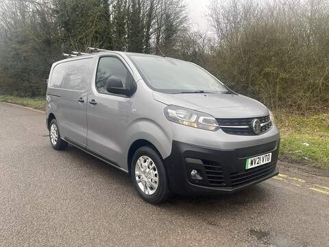 Vauxhall Vivaro Electric Combo Life SE MPV 1 Automatic Petrol