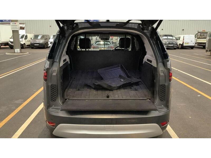 Land Rover Discovery 3.0 D300 MHEV SE Auto 4WD Euro 6 (s/s) 5dr - U651