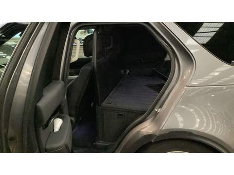 Land Rover Discovery 3.0 D300 MHEV SE Auto 4WD Euro 6 (s/s) 5dr - U651