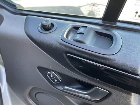 Ford Transit Custom 2.0 300 EcoBlue Limited L1 H1 Euro 6 (s/s) 5dr - U656