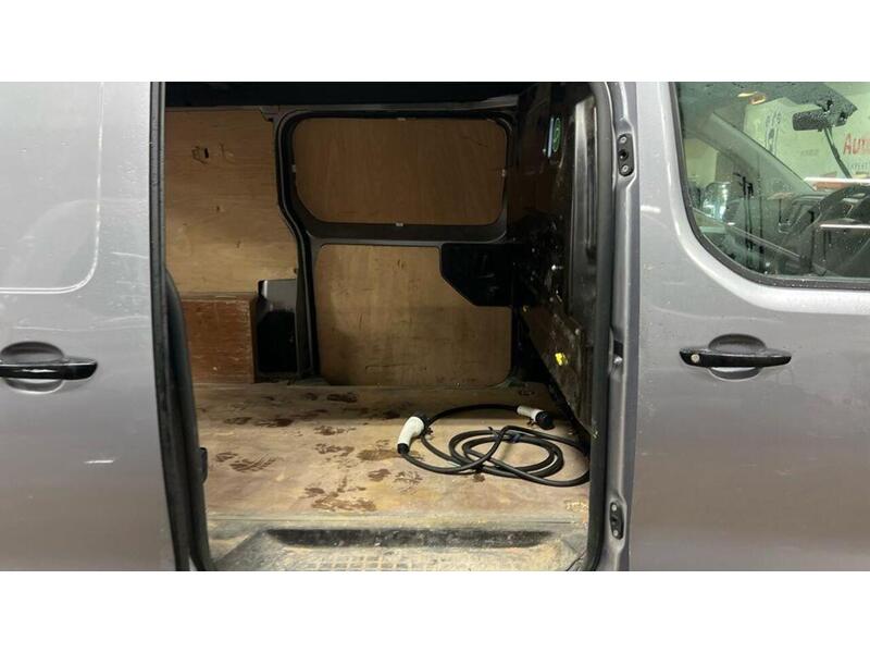 Peugeot e-Expert e 1000 75kWh Professional Long Panel Van Auto LWB 6dr - U657