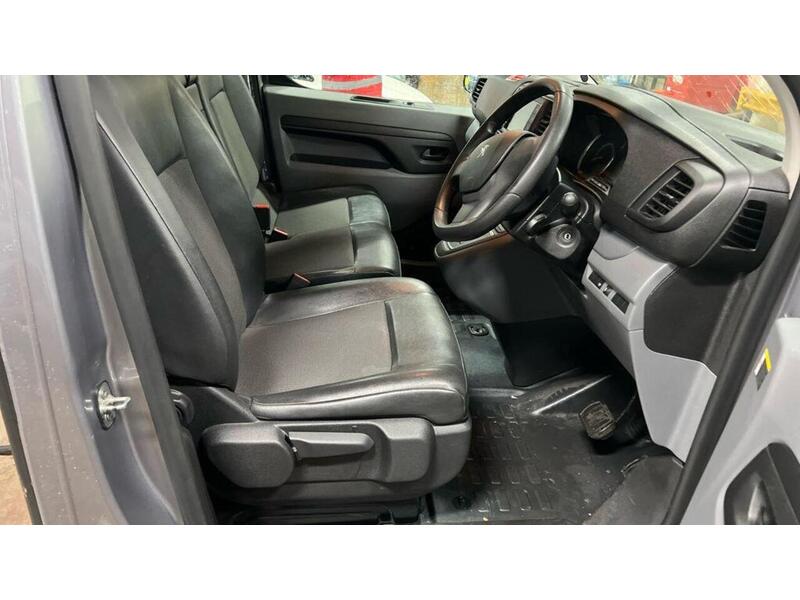 Peugeot e-Expert e 1000 75kWh Professional Long Panel Van Auto LWB 6dr - U657