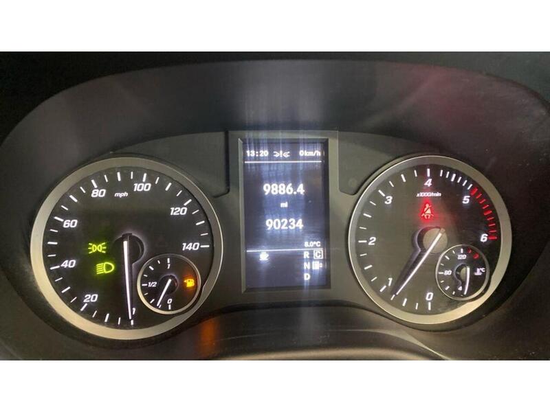 Mercedes-Benz Vito 2.0 119 CDI Sport Crew Van G-Tronic RWD L2 Euro 6 (s/s) 5dr (LWB) - U658