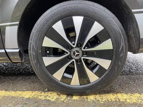 Mercedes-Benz Vito Vito Sport Combi Van 1 Automatic Diesel - U658