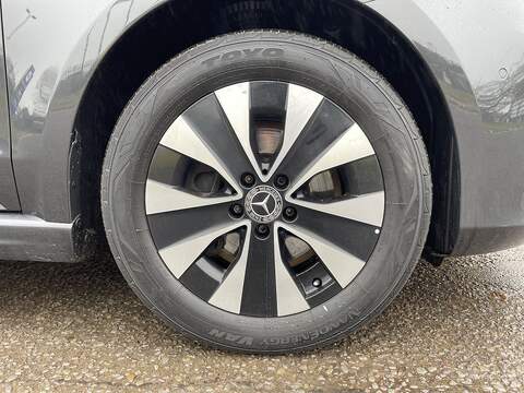 Mercedes-Benz Vito Vito Sport Combi Van 1 Automatic Diesel - U658