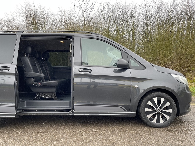 Mercedes-Benz Vito Vito Sport Combi Van 1 Automatic Diesel - U658