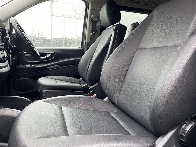 Mercedes-Benz Vito Vito Sport Combi Van 1 Automatic Diesel - U658