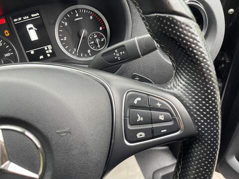 Mercedes-Benz Vito Vito Sport Combi Van 1 Automatic Diesel - U658