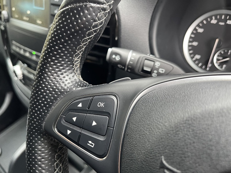 Mercedes-Benz Vito Vito Sport Combi Van 1 Automatic Diesel - U658