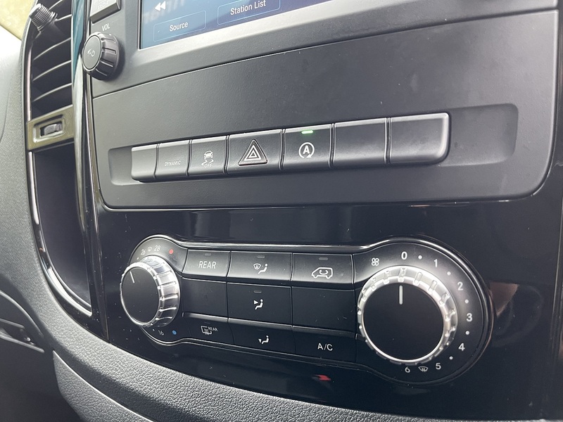 Mercedes-Benz Vito Vito Sport Combi Van 1 Automatic Diesel - U658