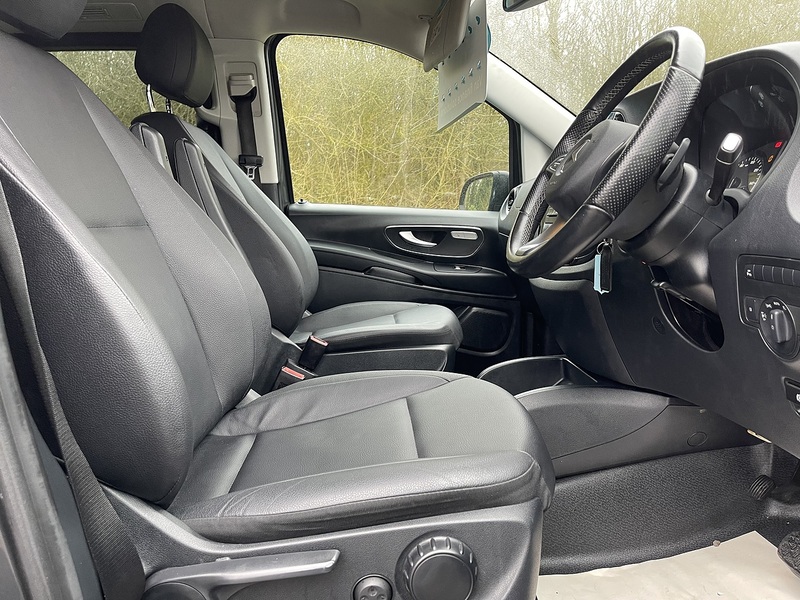 Mercedes-Benz Vito Vito Sport Combi Van 1 Automatic Diesel - U658