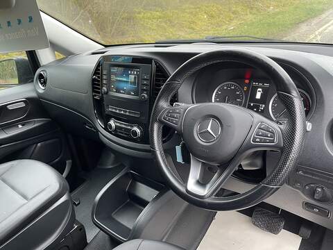 Mercedes-Benz Vito Vito Sport Combi Van 1 Automatic Diesel - U658
