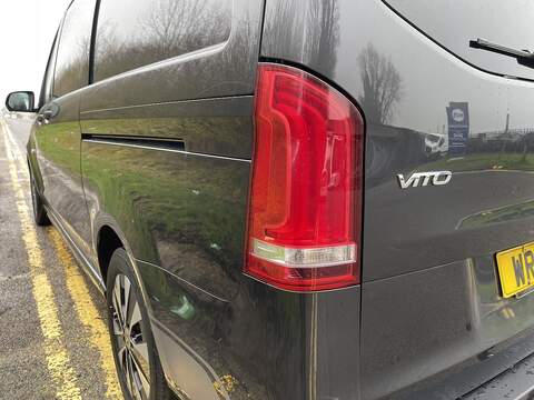 Mercedes-Benz Vito Vito Sport Combi Van 1 Automatic Diesel - U658
