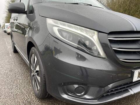 Mercedes-Benz Vito Vito Sport Combi Van 1 Automatic Diesel - U658