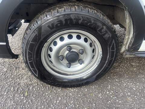 Ford Transit 2.0 350 EcoBlue Leader RWD L3 H3 Euro 6 (s/s) 5dr - U660