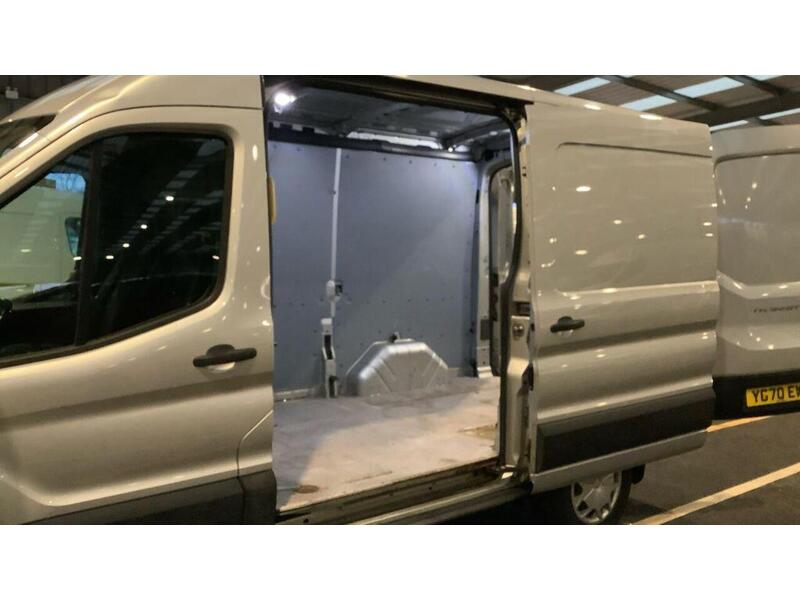 Ford Transit 2.0 350 EcoBlue Trend FWD L2 H2 Euro 6 (s/s) 5dr - U666