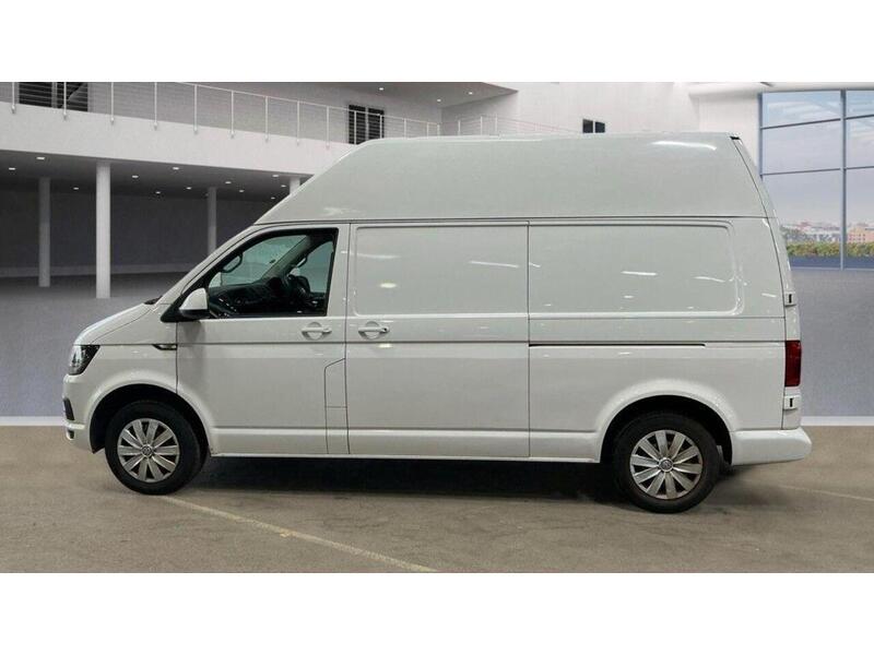 Volkswagen Transporter 2.0 TDI T28 Trendline FWD LWB Euro 6 (s/s) 5dr - U669
