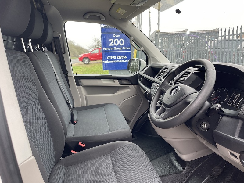 Volkswagen Transporter 2.0 TDI T28 Trendline FWD LWB Euro 6 (s/s) 5dr - U669
