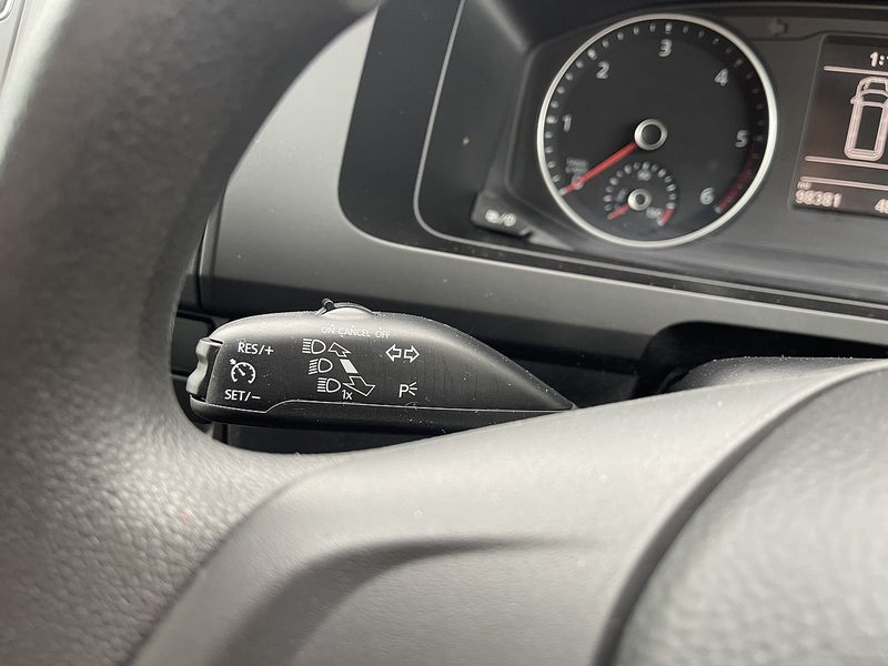 Volkswagen Transporter 2.0 TDI T28 Trendline FWD LWB Euro 6 (s/s) 5dr - U669