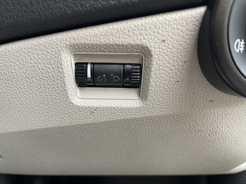 Volkswagen Transporter 2.0 TDI T28 Trendline FWD LWB Euro 6 (s/s) 5dr - U669