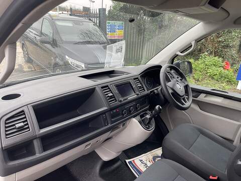 Volkswagen Transporter 2.0 TDI T28 Trendline FWD LWB Euro 6 (s/s) 5dr - U669