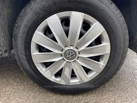 Volkswagen Transporter 2.0 TDI T28 Trendline FWD LWB Euro 6 (s/s) 5dr - U669