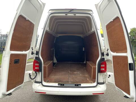 Volkswagen Transporter 2.0 TDI T28 Trendline FWD LWB Euro 6 (s/s) 5dr - U669