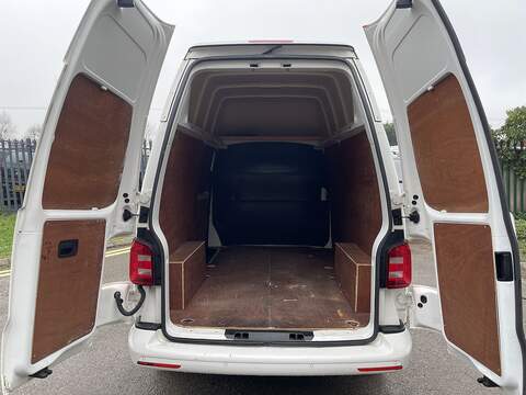 Volkswagen Transporter 2.0 TDI T28 Trendline FWD LWB Euro 6 (s/s) 5dr - U669