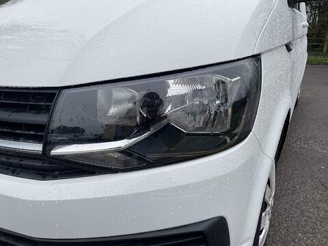 Volkswagen Transporter 2.0 TDI T28 Trendline FWD LWB Euro 6 (s/s) 5dr - U669