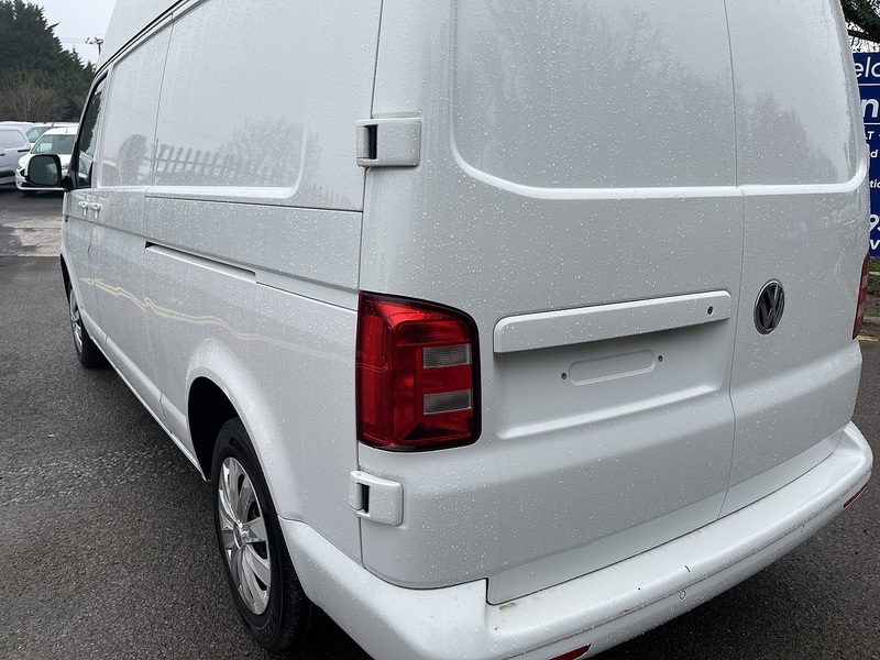 Volkswagen Transporter 2.0 TDI T28 Trendline FWD LWB Euro 6 (s/s) 5dr - U669