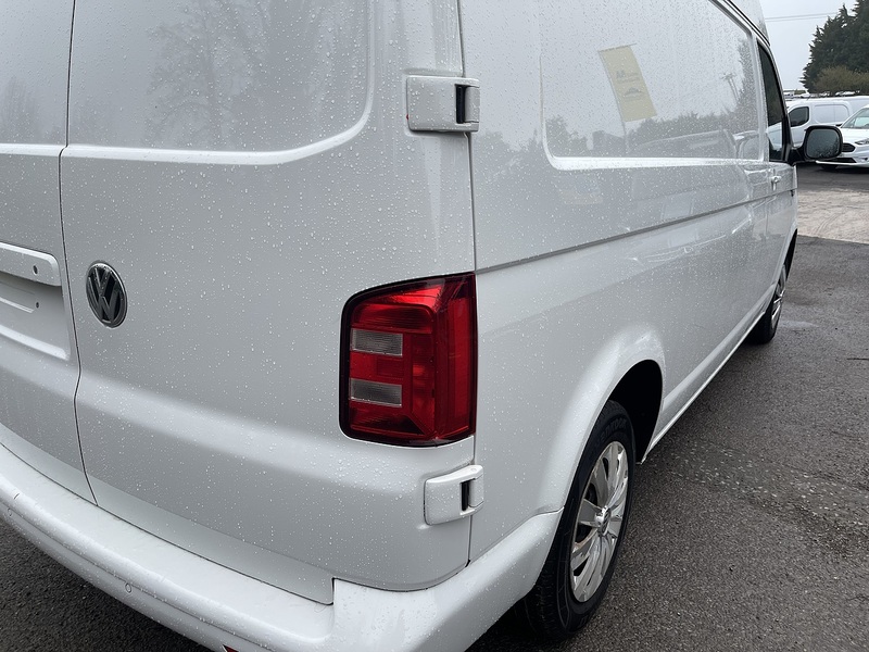 Volkswagen Transporter 2.0 TDI T28 Trendline FWD LWB Euro 6 (s/s) 5dr - U669