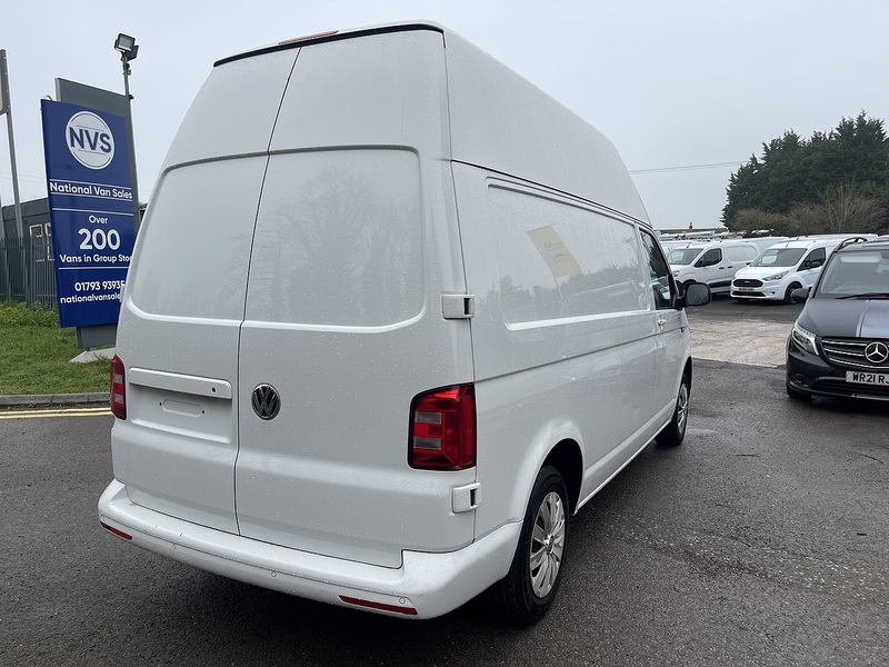 Volkswagen Transporter 2.0 TDI T28 Trendline FWD LWB Euro 6 (s/s) 5dr - U669