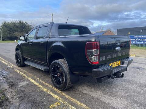Ford Ranger 2.0 EcoBlue Wildtrak Pickup Double Cab 4dr Diesel Auto 4WD Euro 6 (s/s) (213 ps) - U670