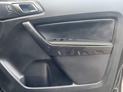 Ford Ranger 2.0 EcoBlue Wildtrak Pickup Double Cab 4dr Diesel Auto 4WD Euro 6 (s/s) (213 ps) - U670