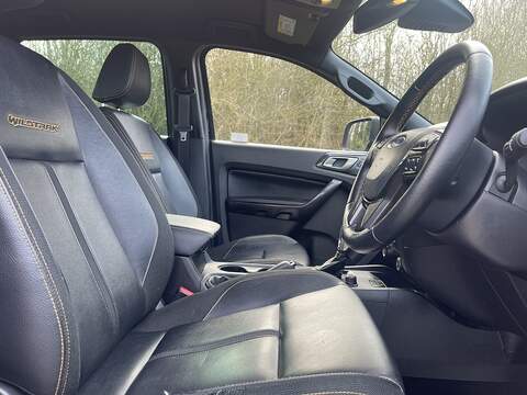 Ford Ranger 2.0 EcoBlue Wildtrak Pickup Double Cab 4dr Diesel Auto 4WD Euro 6 (s/s) (213 ps) - U670