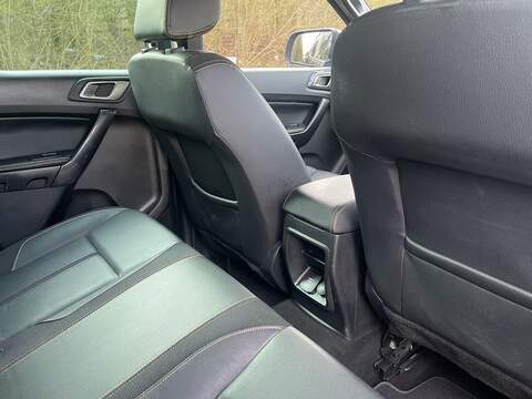 Ford Ranger 2.0 EcoBlue Wildtrak Pickup Double Cab 4dr Diesel Auto 4WD Euro 6 (s/s) (213 ps) - U670