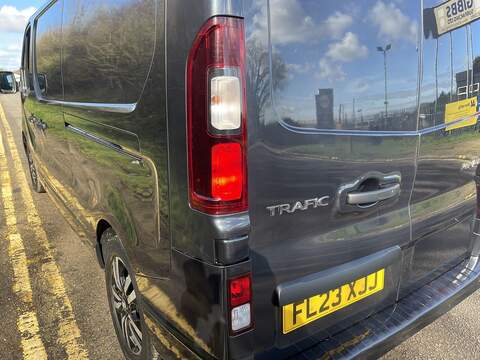 Renault Trafic 2.0 dCi Blue LL30 Sport+ L2 H1 Euro 6 (s/s) 5dr - U672