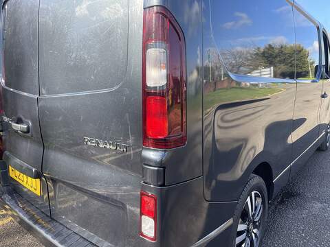 Renault Trafic 2.0 dCi Blue LL30 Sport+ L2 H1 Euro 6 (s/s) 5dr - U672