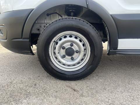 Ford Transit 2.0 350 EcoBlue Leader FWD L3 H2 Euro 6 (s/s) 5dr - U675