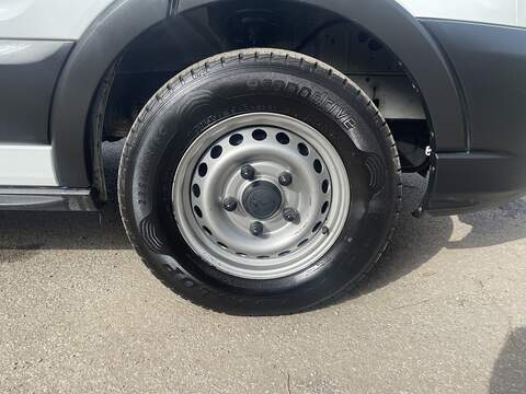 Ford Transit 2.0 350 EcoBlue Leader FWD L3 H2 Euro 6 (s/s) 5dr - U675